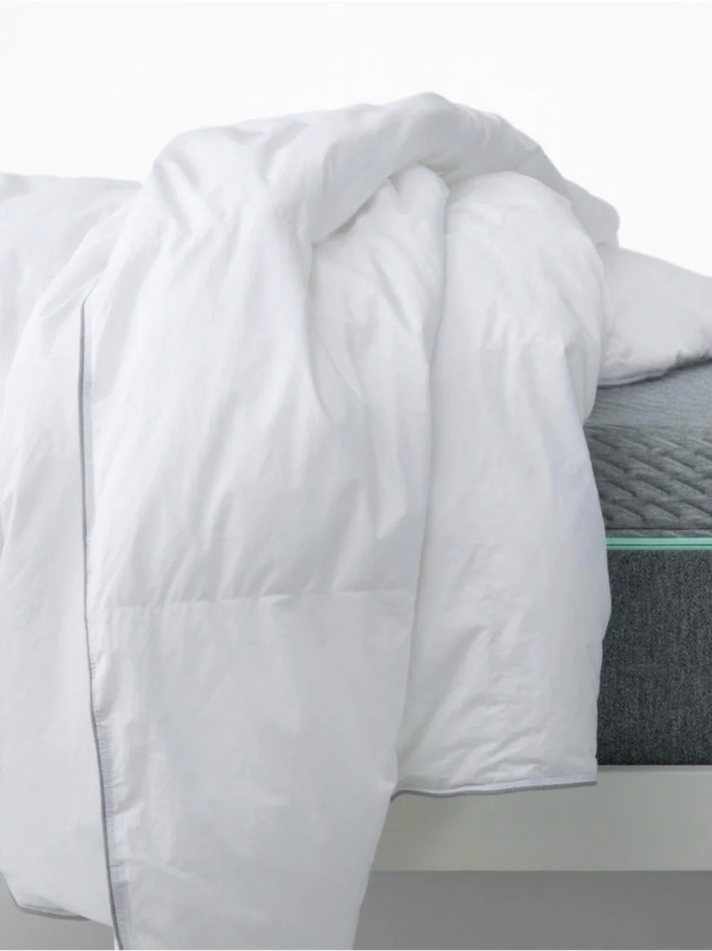 Tuft & Needle Down Alternative Mediumweight Duvet Insert – Twin/Twin XL